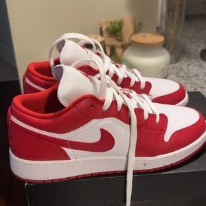 AUTHENTIC AIR JORDAN 1 LOWS